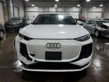 Audi Q6 2025 Audi Q6 e-tron 2025 AUDI Q6 E-TRON PREMIUM PLUS Elektryczny 422KM, zdjęcie 5