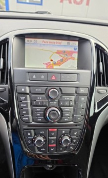 Opel Astra J GTC 2.0 BiTurbo CDTI 195KM 2013 Opel Astra GTC CDTI 195KM LED Infinity Xenon Skora 2.0 Diesel 195KM, zdjęcie 10