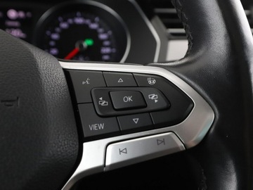 Volkswagen Passat B8 Variant 2.0 TDI BlueMotion SCR 150KM 2019 Volkswagen Passat navi czujniki parkowania, zdjęcie 29