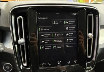 Volvo XC40 Crossover 2.0 D3 150KM 2020 Volvo XC 40 D3 150KM SKORA automat GWARANCJA zarejestrowany NAVI, zdjęcie 27