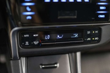Toyota Auris II Touring Sports Facelifting 1.6 Valvematic 132KM 2017 Toyota Auris 1.6 Active 1.6 Benzyna 132KM, zdjęcie 27