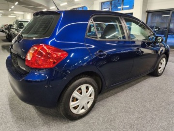 Toyota Auris I Hatchback 1.6 i 16V VVT-i 124KM 2007 Toyota Auris I 1.6 benzyna, Klima, 131 tyś km, zdjęcie 3