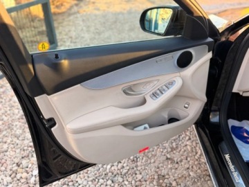 Mercedes Klasa C W205 Kombi 200 184KM 2017 Mercedes-Benz Klasa C Tylko 77000km Jak nowy Panorama 2.0 Benzyna, zdjęcie 14
