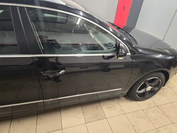 DVEŘE PRAVÉ PŘEDNÍ VW PASSAT B6 2005-2010 BARVA L041 LO41