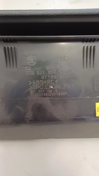 KAZETA SPOLUJEZDCE SKODA FABIA 2 5J1 857 096 B 5J1857096B