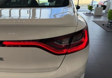 Renault Megane IV GrandCoupe Facelifting 1.3 TCe 140KM 2025 Renault Megane GrandCoupe kolor Bialy 2025 OD REKI 1.3 Benzyna, zdjęcie 14