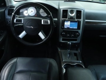Chrysler 300C I Touring 3.0 CRD V6 218KM 2010 Chrysler 300C 3.0 D, Salon Polska, 214 KM, zdjęcie 6