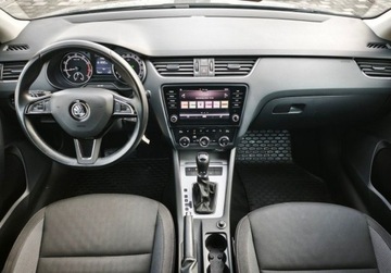 Skoda Octavia III Kombi Facelifting 1.5 TSI ACT 150KM 2020 Skoda Octavia kombi Pakiet Amazing, Tempomat, GPS, Podgrzewane fotele,Sal, zdjęcie 3