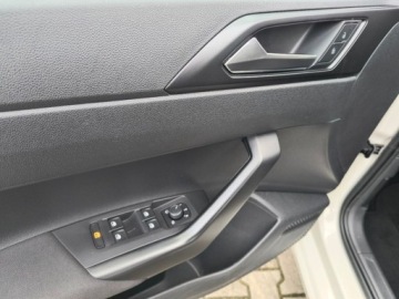 Volkswagen Polo VI Hatchback 5d Facelifting 1.0 MPI 80KM 2022 Volkswagen Polo serwis ASO 1.0MPI 81KM pakiety AppConnect PDC LED VirtualC, zdjęcie 14