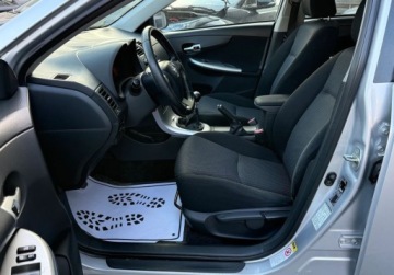 Toyota Corolla X Sedan Facelifting 1.6 Valvematic 132KM 2011 Toyota Corolla salon Polska 1.6 Benzyna 132KM, zdjęcie 10