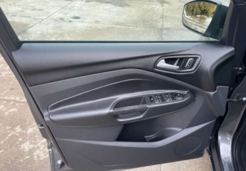 Ford Kuga II SUV 1.5 EcoBoost 150KM 2015 Ford Kuga Ford Kuga 1.5 EcoBoost 2x4 Trend 1.5 Benzyna 150KM, zdjęcie 9