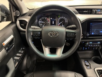 Toyota Hilux VIII Podwójna kabina Facelifting 2024 2.8 D-4D 204KM 2025 Toyota Hilux 2.8 D-4D mHEV Double Cab Executive 4x, zdjęcie 11