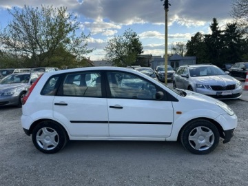 Ford Fiesta VI 1.3 70KM 2002 Ford Fiesta 1.3 benzyna 70KM/5drzwi/Salon Polska, zdjęcie 5