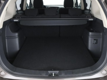 Mitsubishi Outlander III SUV Facelifting 2017 2.0 150KM 2017 Mitsubishi Outlander kamera grzane fotele, zdjęcie 19