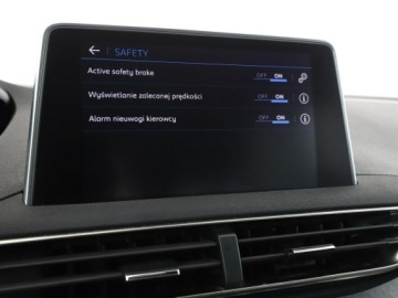 Peugeot 5008 II Crossover 1.5 BlueHDI 130KM 2019 Peugeot 5008 automat jasna tapicerka półskóry, zdjęcie 26