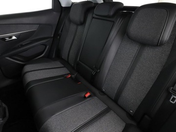 Peugeot 3008 II Crossover 1.2 PureTech 130KM 2019 Peugeot 3008 Allure automat półskóra navi, zdjęcie 16