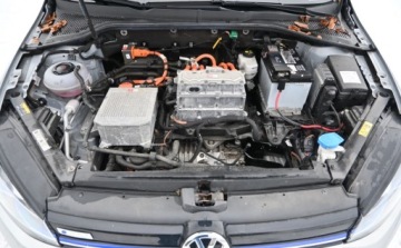 Volkswagen Golf VII e-Golf Facelifting Electro 136KM 2018 Volkswagen Golf 136 KM FULL LED Nawigacja Serwisowany Zarejestrowany 136KM, zdjęcie 35