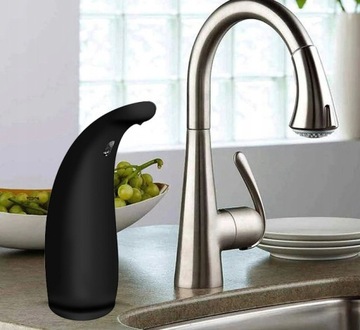 BEZDOTYKOWY DOZOWNIK DO MYDŁA AUTOMATYCZNY STOJĄCY