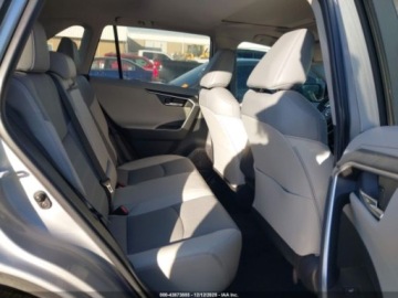 Toyota RAV4 V 2023 Toyota RAV4 Limited 2023 2.5 Benzyna 203KM, zdjęcie 13