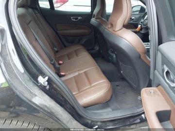 Volvo S60 III 2022 Volvo S60 B5 Inscription 2022, 2.0L R4 247KM, 4x4, od ubezpieczalni 2.0, zdjęcie 9