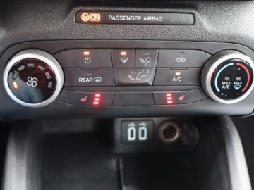 Ford Focus IV Hatchback Facelifting 1.0 EcoBoost MHEV 155KM 2021 Ford Focus 1.0 MHEV, Navi, Klima, Tempomat, zdjęcie 12