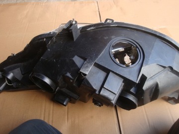 FORD B-MAX B MAX SVĚTLO PŘEDNÍ PRAVÁ