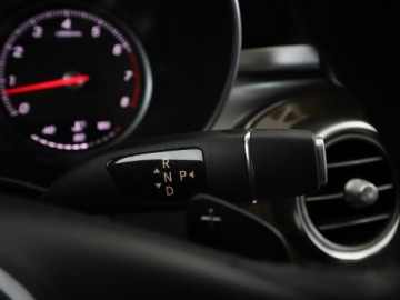 Mercedes Klasa C W205 Kombi Facelifting 1.6 180 156KM 2018 Mercedes C 180 FV23% automat full LED półskóra, zdjęcie 31