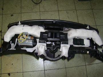 DESKA ROZDĚLOVAČE KONZOLA ULOŽENÍ TRIBECA 06R