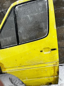 MERCEDES SPRINTER 903 DRZWI PRZÓD PRAWE LEWE