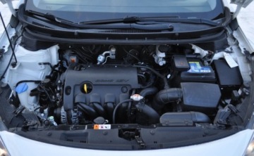 Hyundai i30 II Hatchback 5d 1.4 MPI 100KM 2012 Hyundai i30 1.4 Benzyna Klimatyzacja Cz.parkowania 1.4 Benzyna 99KM, zdjęcie 28