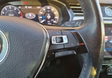 Volkswagen Passat B8 Limousine 1.8 TSI BlueMotion Technology 180KM 2017 Volkswagen Passat 1,8 TSI 180 KM Automat DSG Salon PL ASO Highline, zdjęcie 24