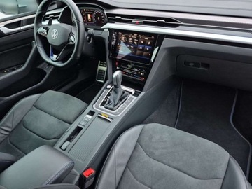Volkswagen Arteon Shooting Brake R 2.0 TSI 320KM 2022 Volkswagen Arteon R 4motionAlcantara Masaze ACC Faktura VAT Model 2023Pano, zdjęcie 13