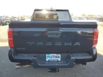 Toyota Tacoma II 2024 Toyota Tacoma 2024, 2.4L, 4x4, TRD OFF-ROAD, od ubezpieczalni 2.4 Benzyna, zdjęcie 5