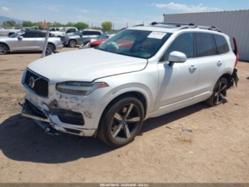 Volvo XC90 II 2016 Volvo XC 90 2016 VOLVO XC90 HYBRID T8 MOMENTUM 2.0 Hybryda Plug-in 313KM, zdjęcie 2
