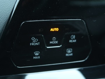 Volkswagen Golf VIII Hatchback Plug-In-Hybrid 1.4 TSI 204KM 2022 VW Golf 1.4 TSI eHybrid, Salon Polska, zdjęcie 17