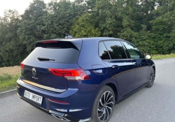 Volkswagen Golf VIII Variant 1.5 eTSI 130KM 2021 Volkswagen Golf 1.5 TSI R-Line 130 KM 2021r Warszawa 1.5 Benzyna, zdjęcie 18