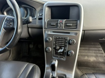 Volvo XC60 I SUV Facelifting 2.0 D4 DRIVE-E 181KM 2013 Volvo XC 60 2,0 diesel D4 181KM skóry, zdjęcie 10