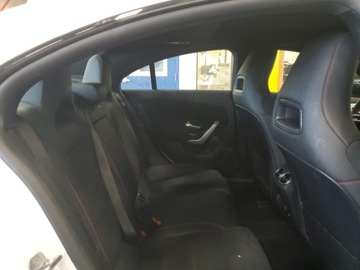 Mercedes CLA C118/X118 2024 Mercedes-Benz CLA 250 4Matic 2024 2.0l 2.0 Benzyna 221KM, zdjęcie 10