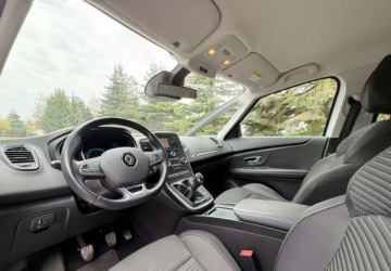 Renault Grand Scenic III 1.2 Energy TCe 130KM 2017 Renault Grand Scenic Renault Grand Scenic Gr 1.2 TCe Energy Privilege 1.2, zdjęcie 15