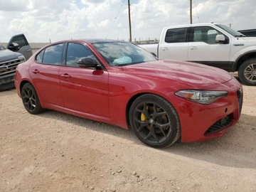 Alfa Romeo Giulia II Sedan Facelifting 2.0 Turbo 280KM 2020 Alfa Romeo Giulia 2020 2.0l 2.0 Benzyna 280KM, zdjęcie 4