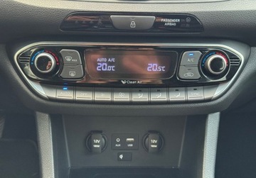 Hyundai i30 III Hatchback 1.4 T-GDI 140KM 2017 Hyundai i30 PREMIUM 1,4T 140KM FULL-LED PANORAMA Bezwypadkowy Dla wymagaja, zdjęcie 22