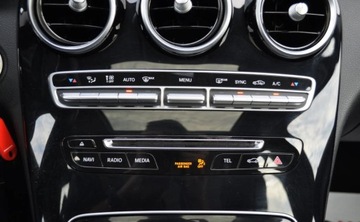 Mercedes Klasa C W205 Limuzyna 180 156KM 2017 Mercedes-Benz Klasa C 180 CGI Avangarde Automat Benzyna 1.6 Benzyna 156KM, zdjęcie 32
