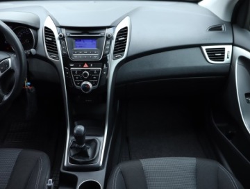 Hyundai i30 II Hatchback 3d 1.4 100KM 2013 Hyundai i30 1.4 CVVT, Salon Polska, Klima, zdjęcie 7