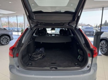 Volvo V90 II Plug-In Facelifting 2.0 T8 Plug-In Hybrid 391KM 2021 Volvo V90 T8 AWD Plug-In Hybrid R-Design HUD ACC Bowers Wilkins 2.0, zdjęcie 16