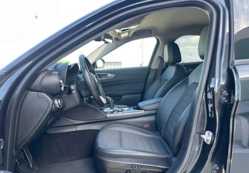 Alfa Romeo Giulia II Sedan Facelifting 2.0 Turbo 200KM 2022 Alfa Romeo Giulia 2.0TURBO *DesignSPORT*Pamięć *SalonPL*SerwisASO *FV23%, zdjęcie 18