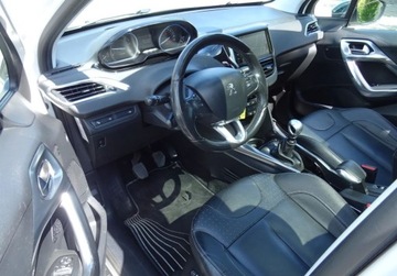 Peugeot 2008 I SUV 1.6 e-HDi 115KM 2013 Peugeot 2008 Bezwypadkowy Serwisowany 1-Wlasciciel Navi Panorama JBL Grz.F, zdjęcie 6
