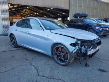 Alfa Romeo Giulia II Sedan Facelifting 2.0 Turbo 280KM 2022 Alfa Romeo Giulia Super 2022 2.0 Benzyna 280KM, zdjęcie 4