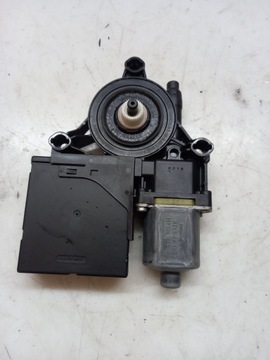 MOTOREK OKNO LEVÝ PŘEDNÍ VW PASSAT B7 3AA959701A 3C0959793C