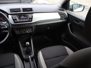 Skoda Fabia III Kombi 1.0 TSI 110KM 2017 Skoda Fabia 1.0 TSI, Salon Polska, Klima, zdjęcie 7