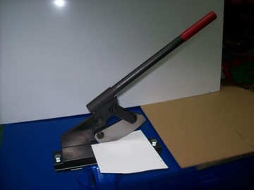 Гильотинные ножницы для листового металла NDZ